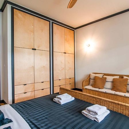 Ferienwohnung O&O Group Stylish Jungle Retreat Kolonaki Center Athen Exterior foto